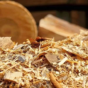 Лиственные опилки оптом в Черкесске и других различных марок заказать от 16 тонн